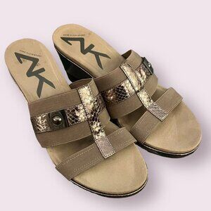 Anne Klein Tan Metallic Snakeskin‎ Wedge Sandals Womens Size 7.5 Slip On